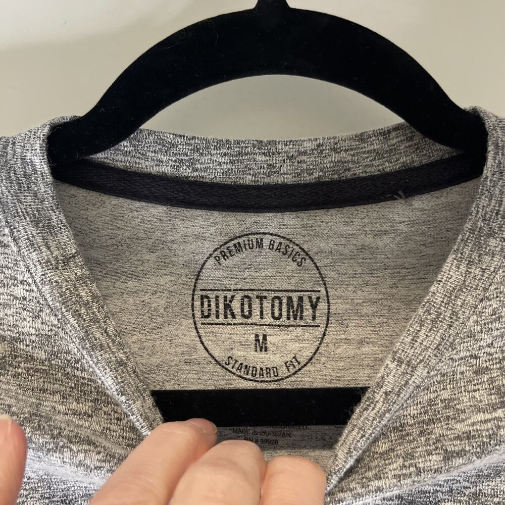 Dikotomy Standard Fit Men’s Long Sleeve T-shirt “Hustle” Size Medium - Picture 3 of 9